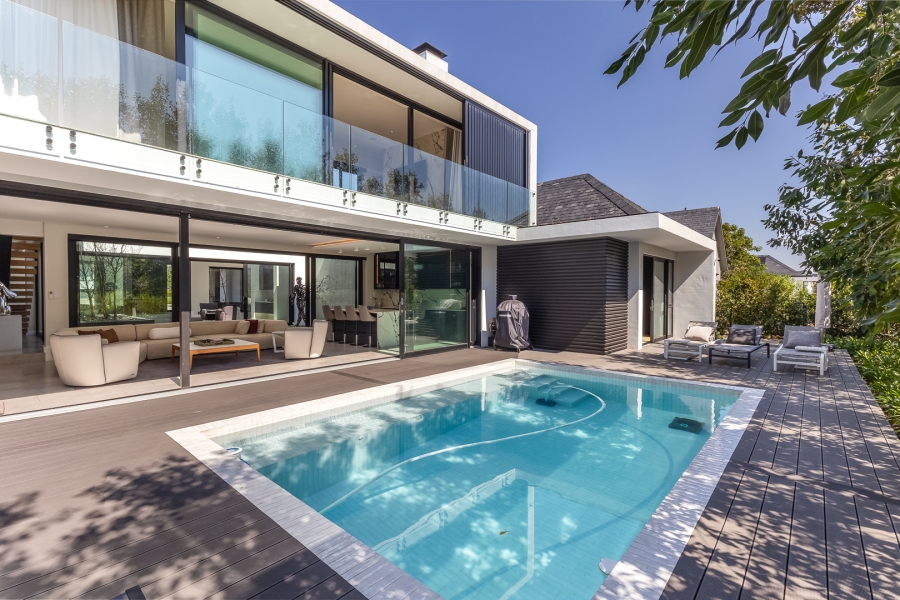 4 Bedroom Property for Sale in Pearl Valley at Val de Vie Western Cape